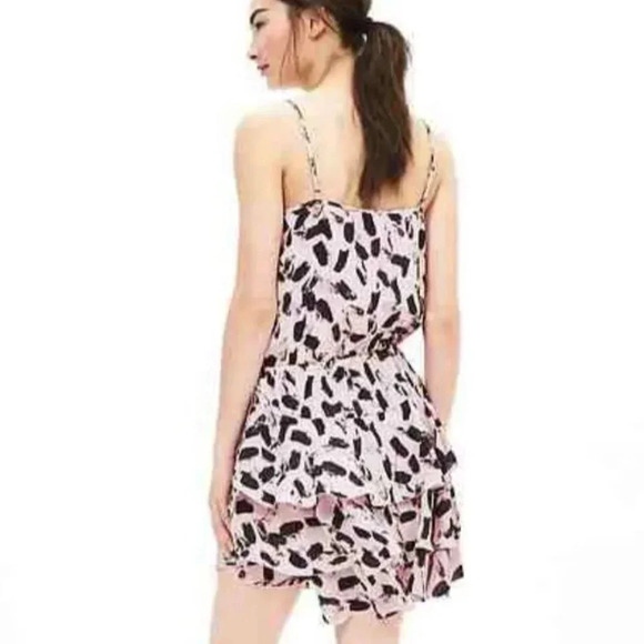 Banana Republic Print Ruffle Dress Pink  Blush Size Medium - Picture 2 of 8